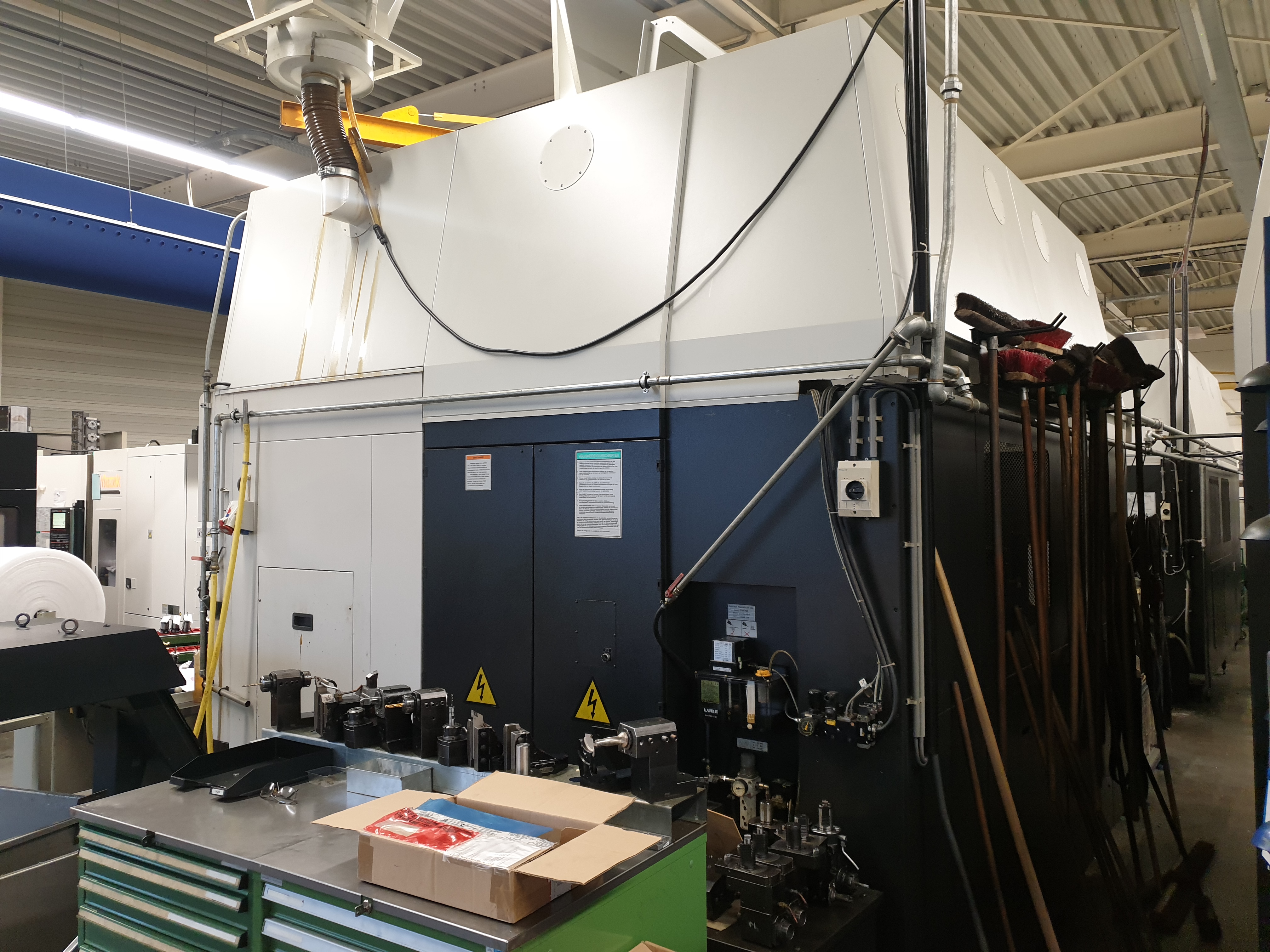 Gebruikt 2004 MAZAK VTC - 300C - II