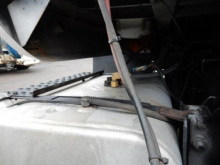 Used 2005 International 7600- Stock #: 8688