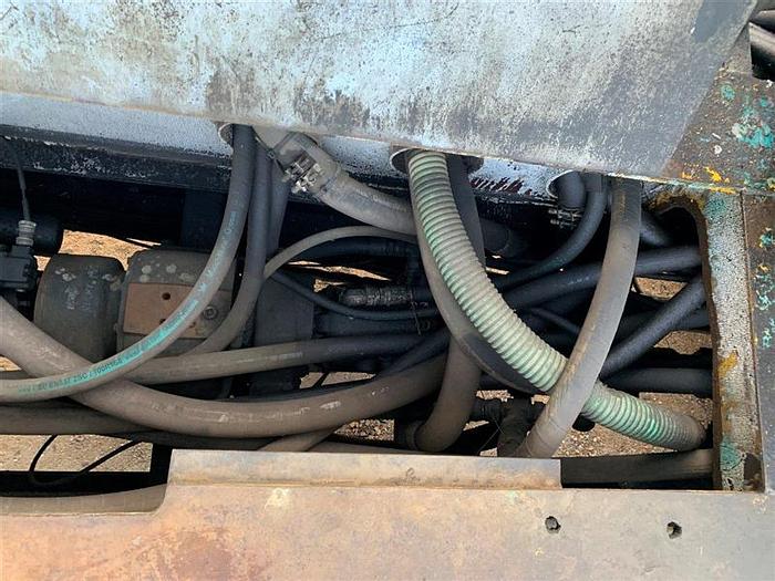 Refurbished 2004 International UDR 1500 Range III Drill Rig