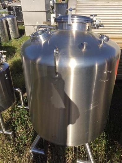 Used 915 Liter pressure tank