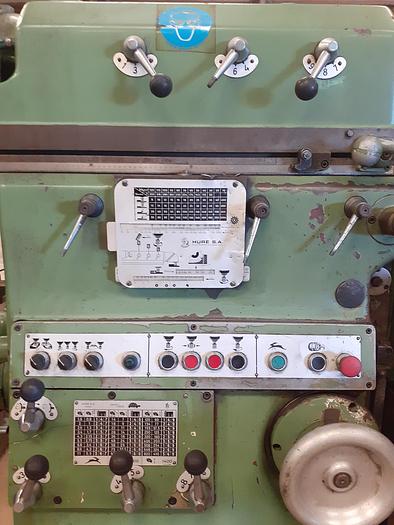 Usado Fresadora universal HURÉ