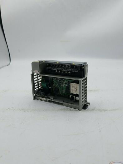 Used Allen Bradley 1769-OF2 1769-0F2 Ser B