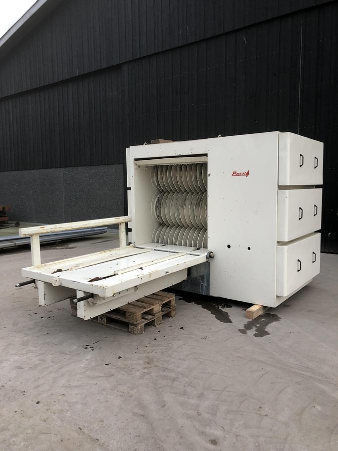 Used Passat Straw hoe