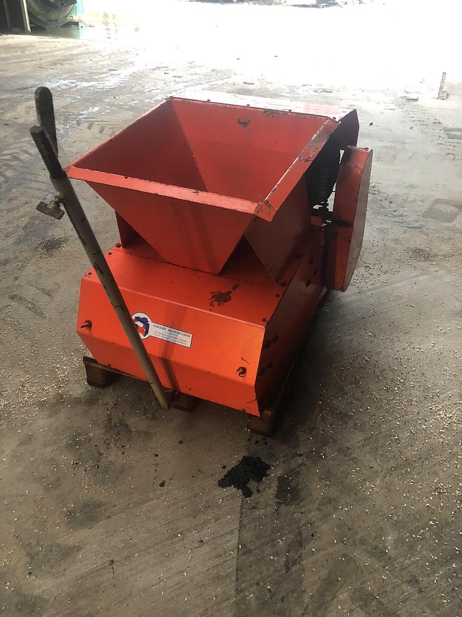 Brugt Kornkaster Videbæk maskinfabrik