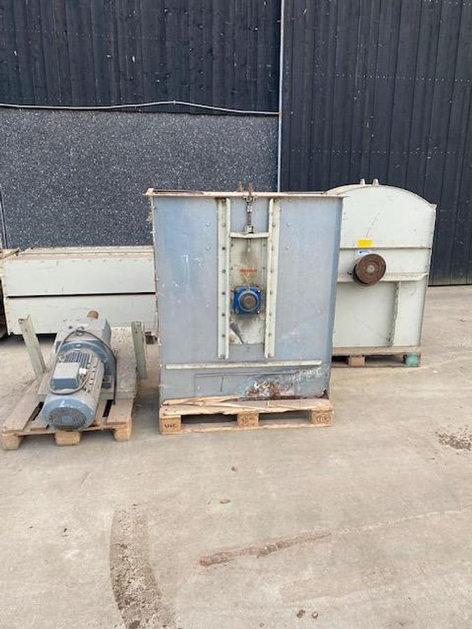 Used Bucket elevator 120t/hour height 12m