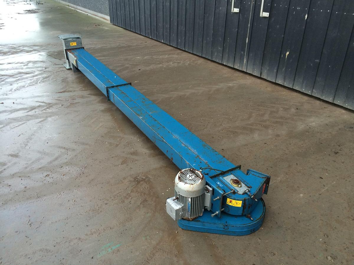 Used Jema T40 chain elevator