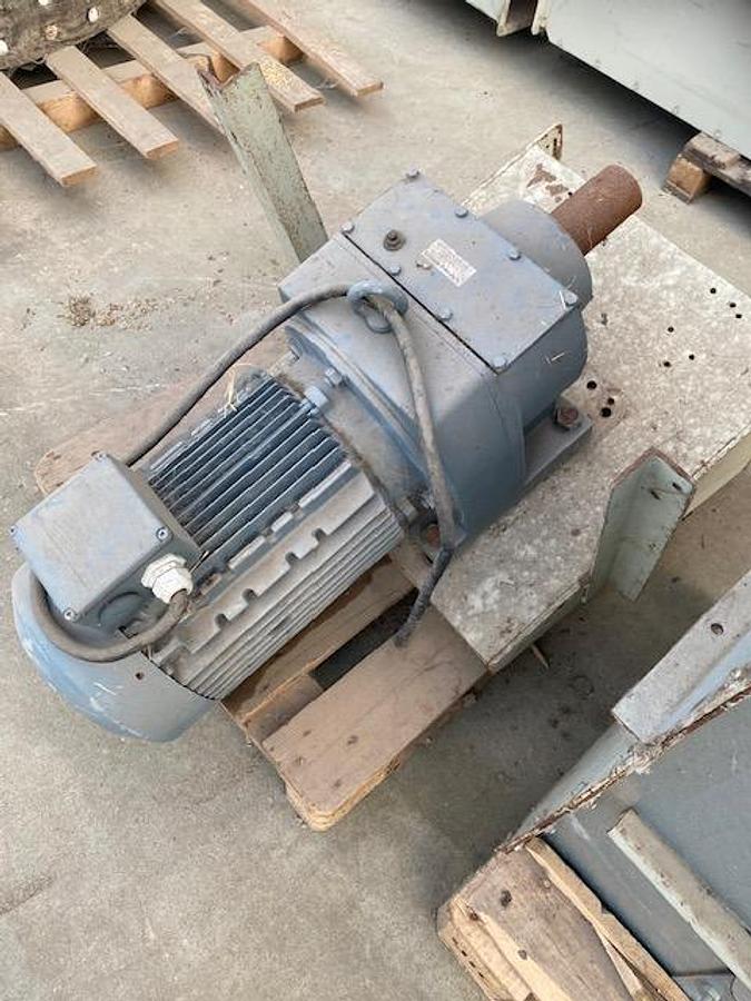 Used Bucket elevator 120t/hour height 12m