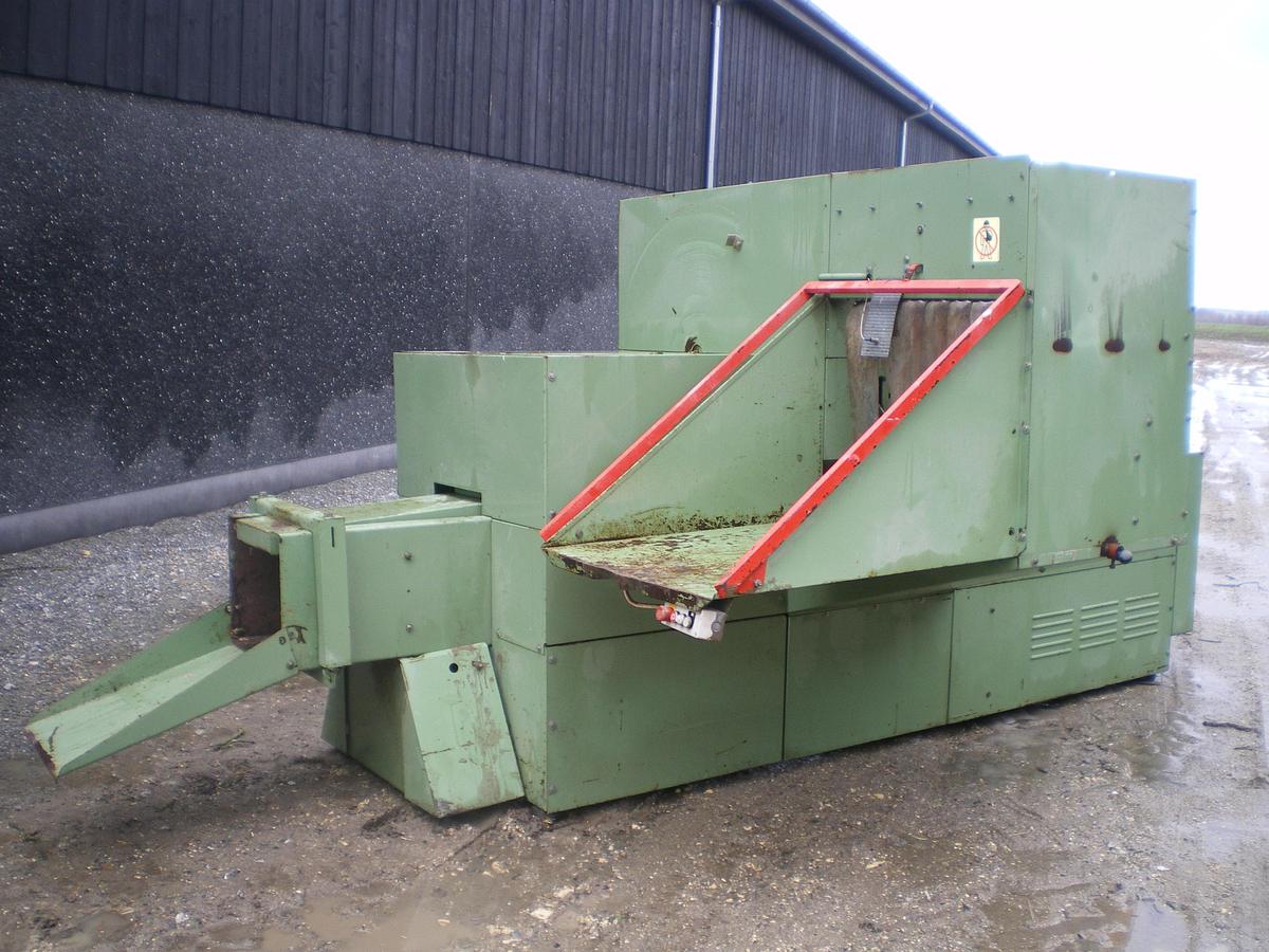 Used Welger industrial presses