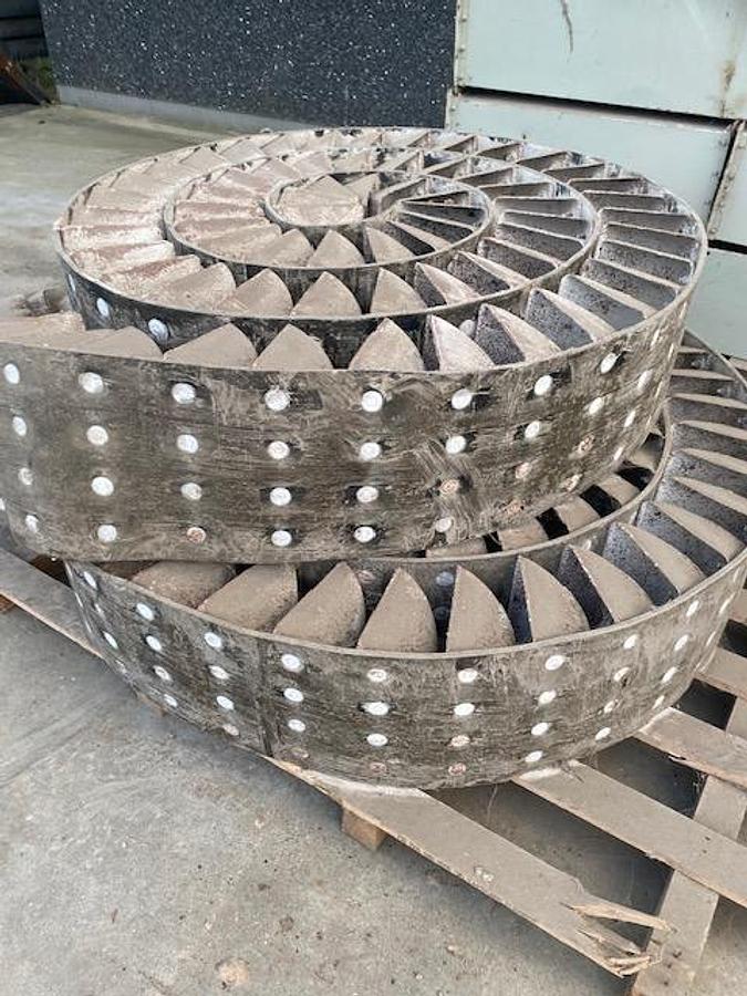 Used Bucket elevator 120t/hour height 12m