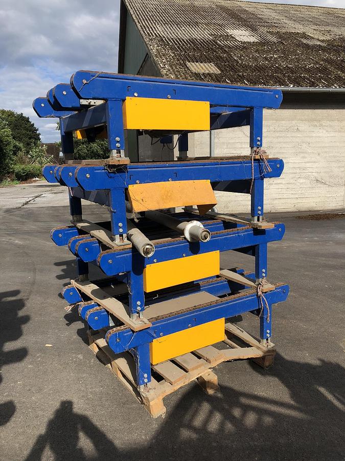 Used Roller conveyors with chain 9 pcs.