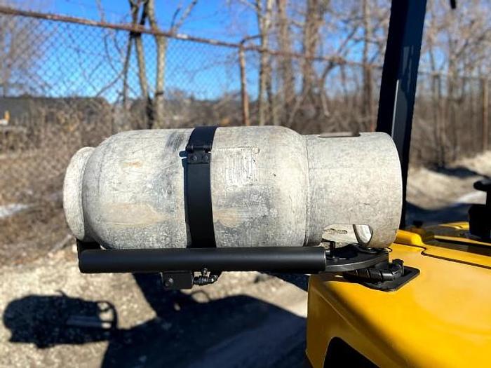 Used 2013 YALE GLP050VX PNEUMATIC FORKLIFT