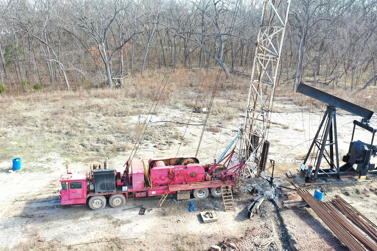 Used Franks 1287 Workover Rig