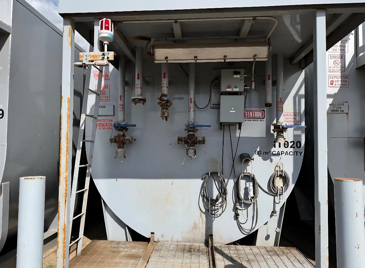 Used 2012 Pinnacle Double-Wall 500 BBL Tank Package