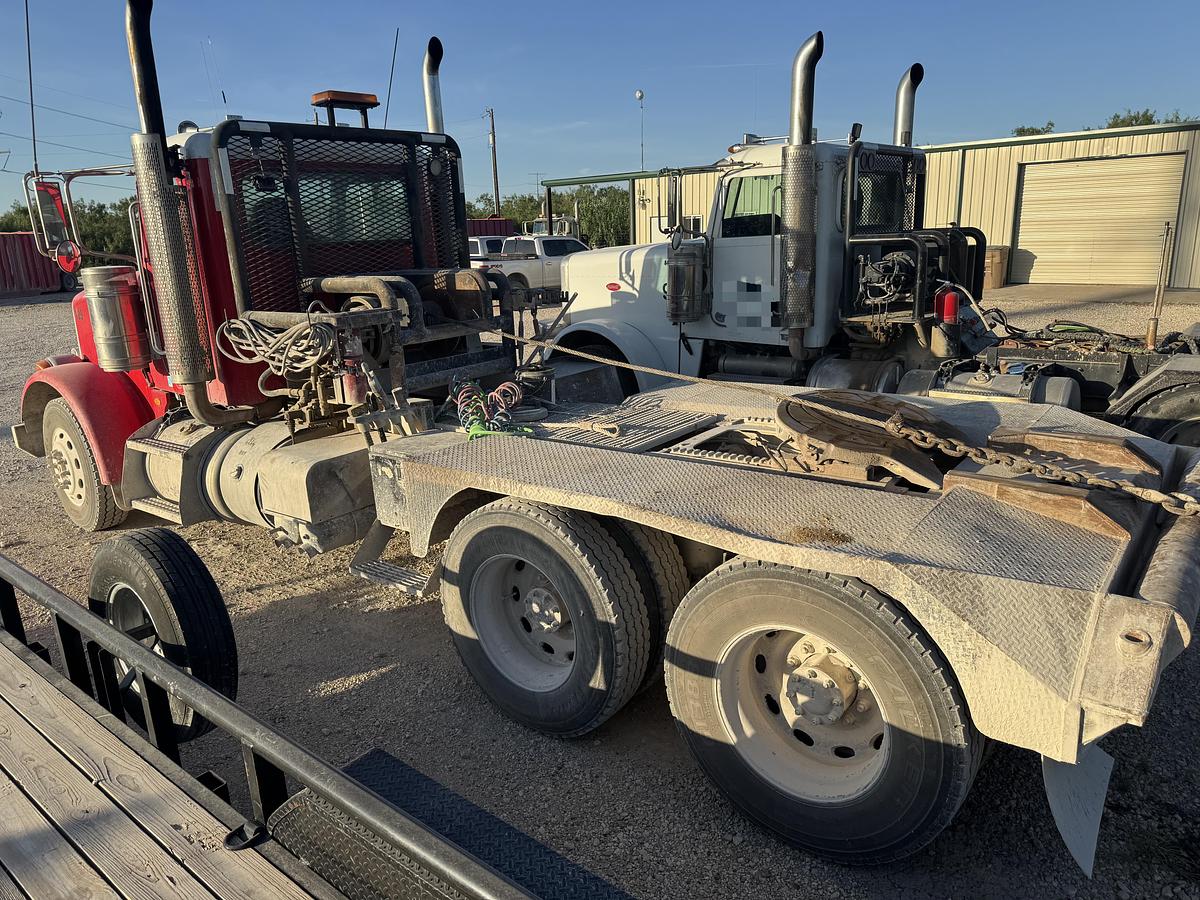 Used 2014 Peterbilt 389