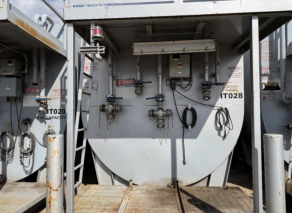 Used 2012 Pinnacle Double-Wall 500 BBL Tank Package