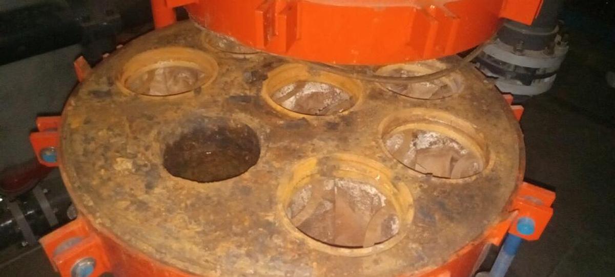 Used 2014 Filter Specialists 6 Bag Filter Pod