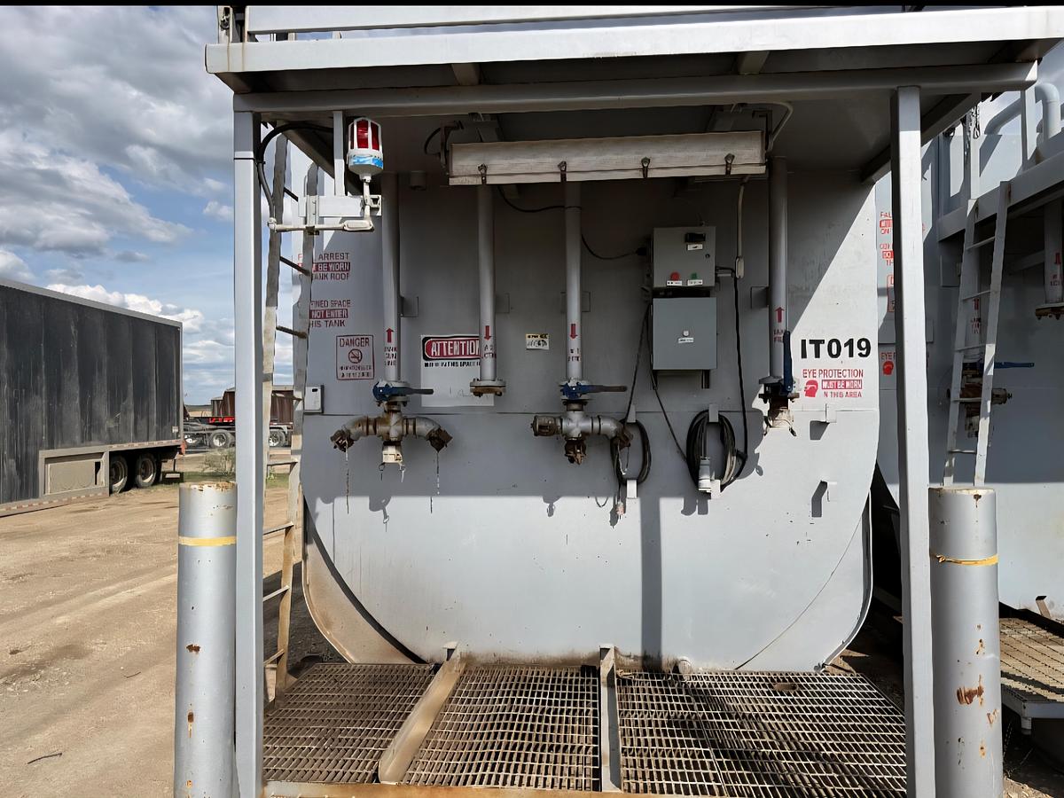 Used 2012 Pinnacle Double-Wall 500 BBL Tank Package