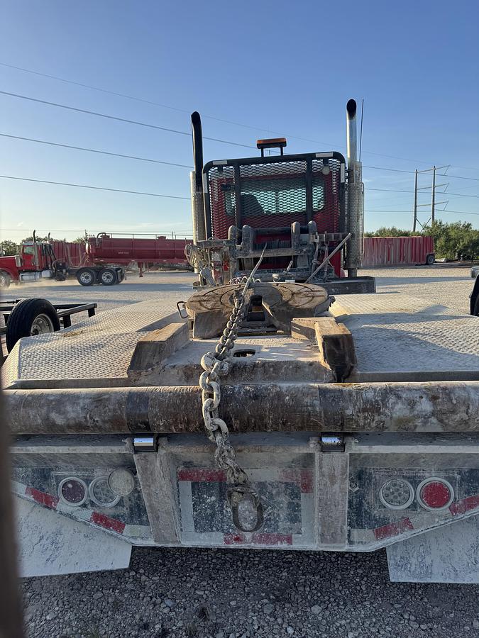 Used 2014 Peterbilt 389