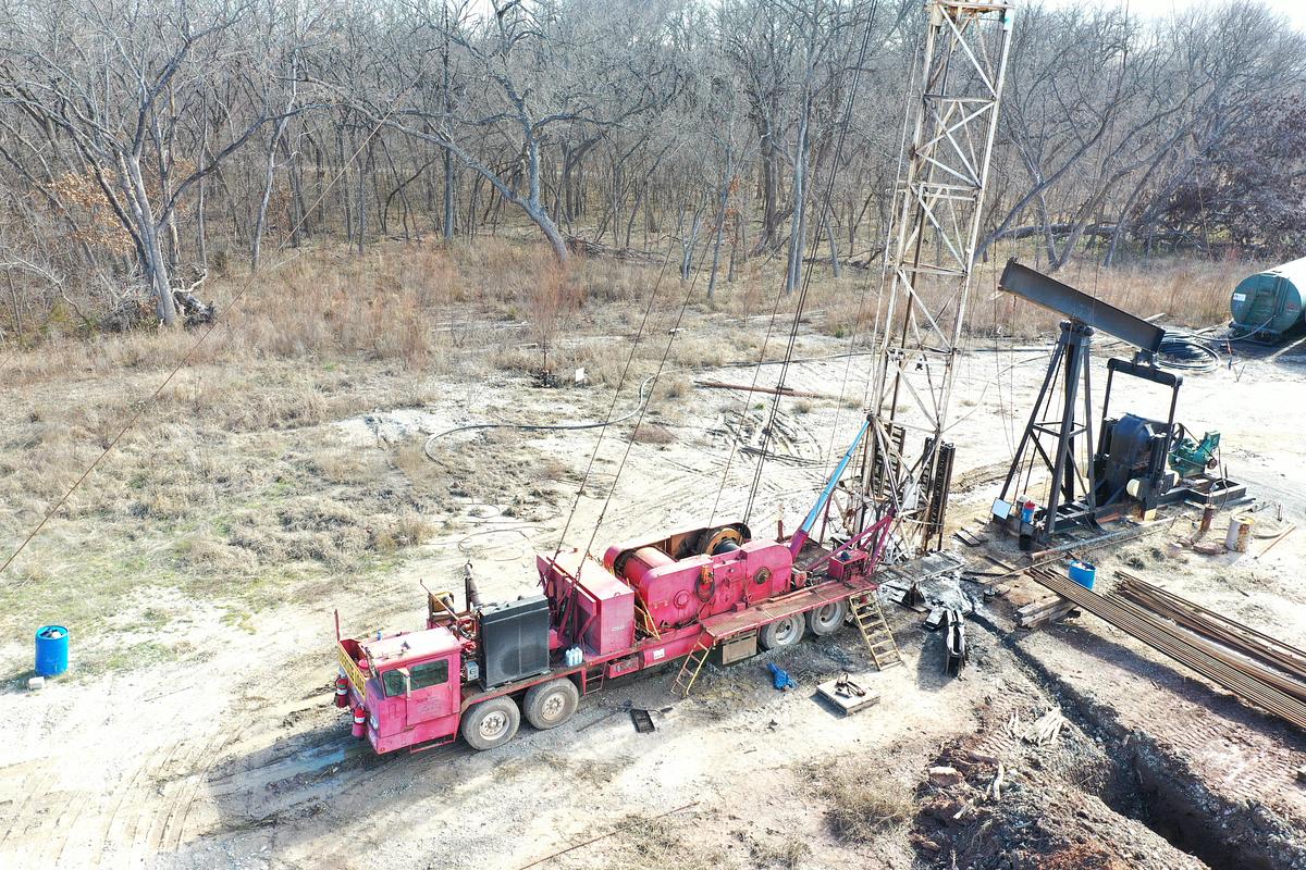 Used Franks 1287 Workover Rig