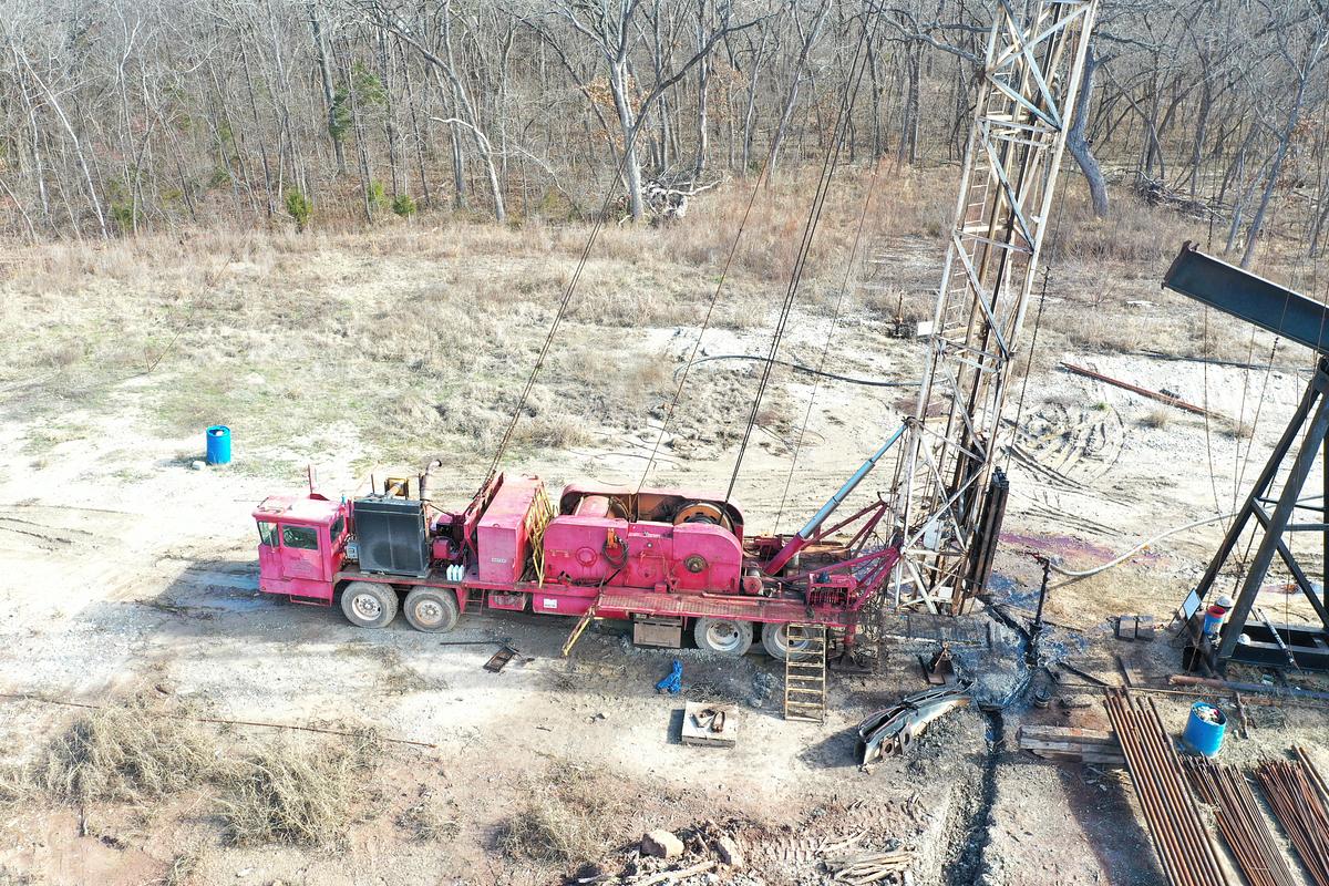 Used Franks 1287 Workover Rig