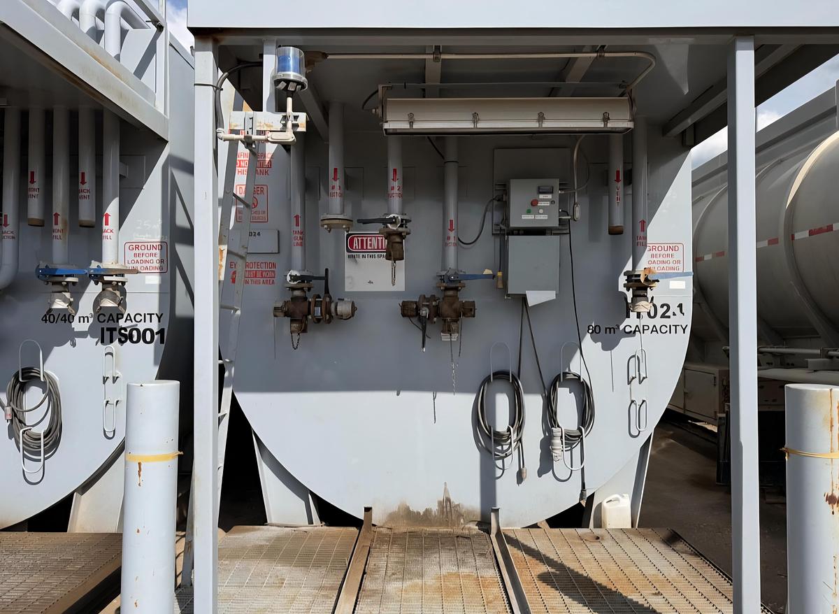 Used 2012 Pinnacle Double-Wall 500 BBL Tank Package