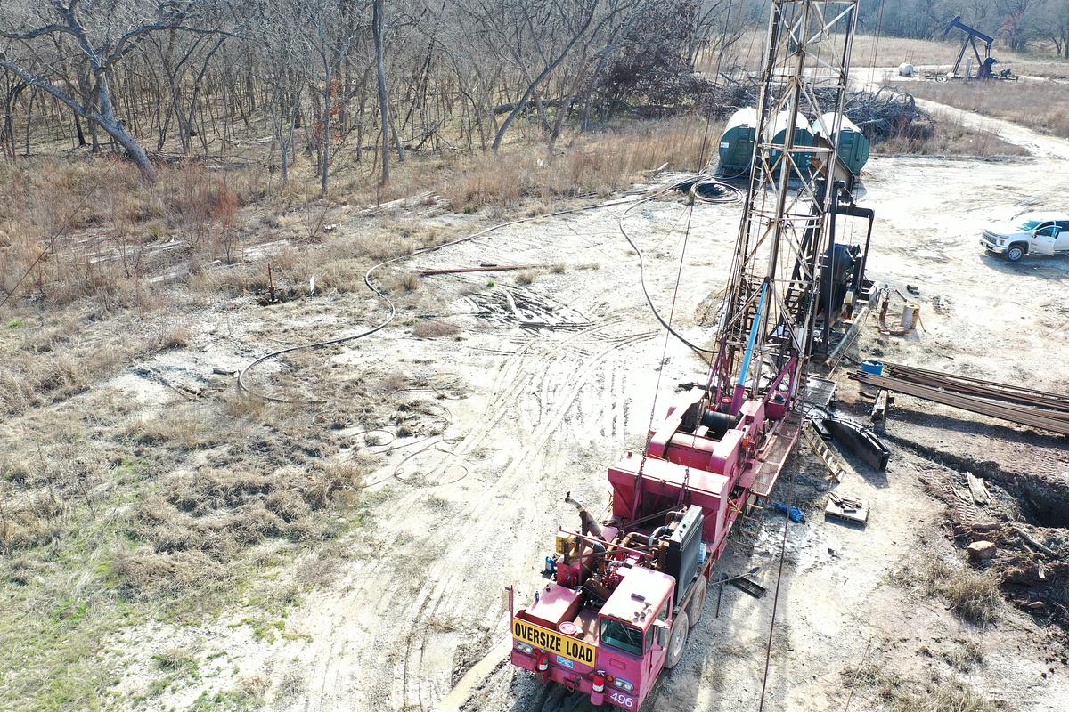 Used Franks 1287 Workover Rig