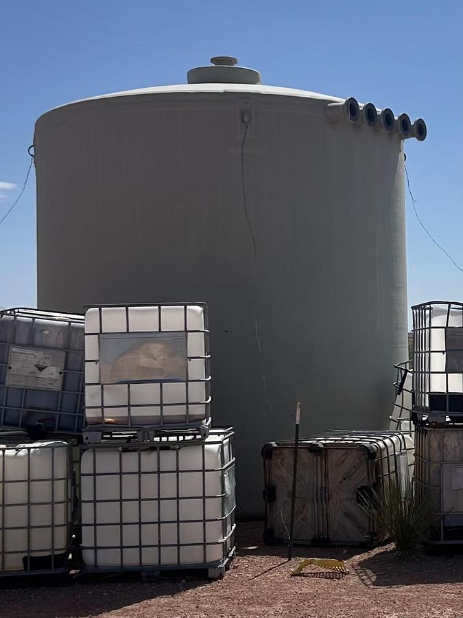 Used 2015 W & W 500 BBL Fiberglass Desander Tank