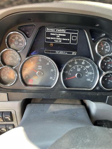 Used 2015 PETERBILT 567 SMALL BUNK HEAVY SPEC 6X4