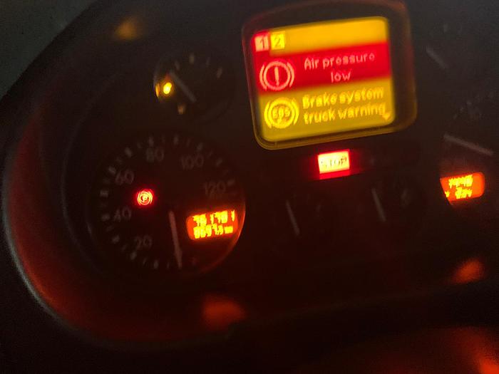 Used 2004 DAF 85 CF 430 MANUAL EURO 3 daycabine