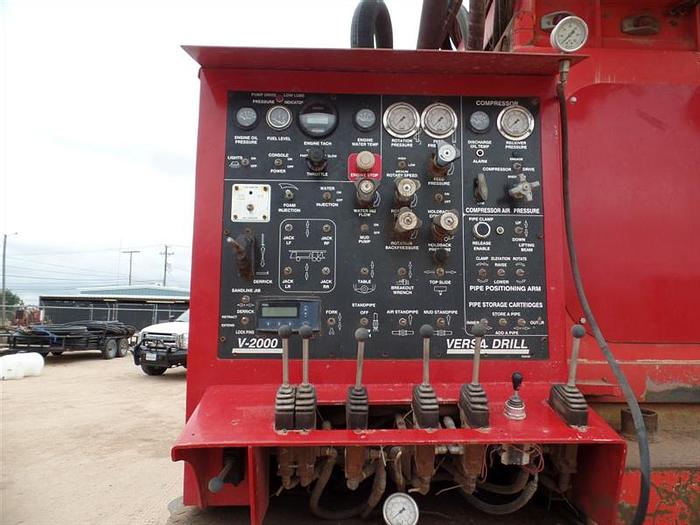 Used 2004 Versa Drill V2000 Drill Rig - Sold