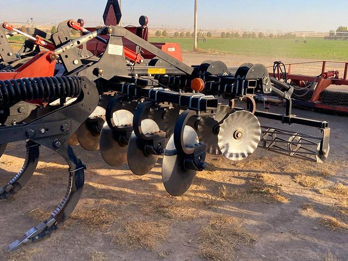 Used 15' Krause Dominator 4850 Disk Ripper - 9 Shank