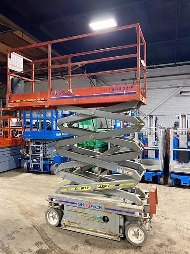 Used 2011 SKYJACK SJIII3219