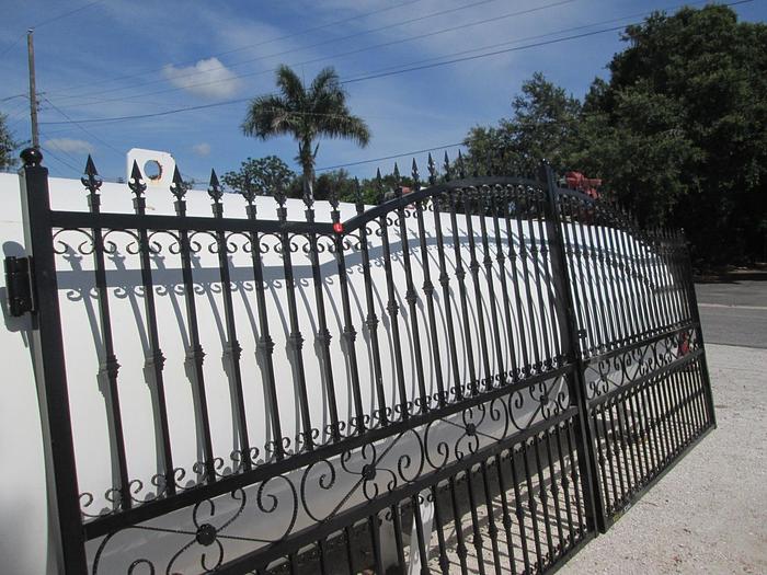 Aluminum Entrance Gates 20'