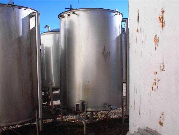 Usado 700 GALLON CIP TANK