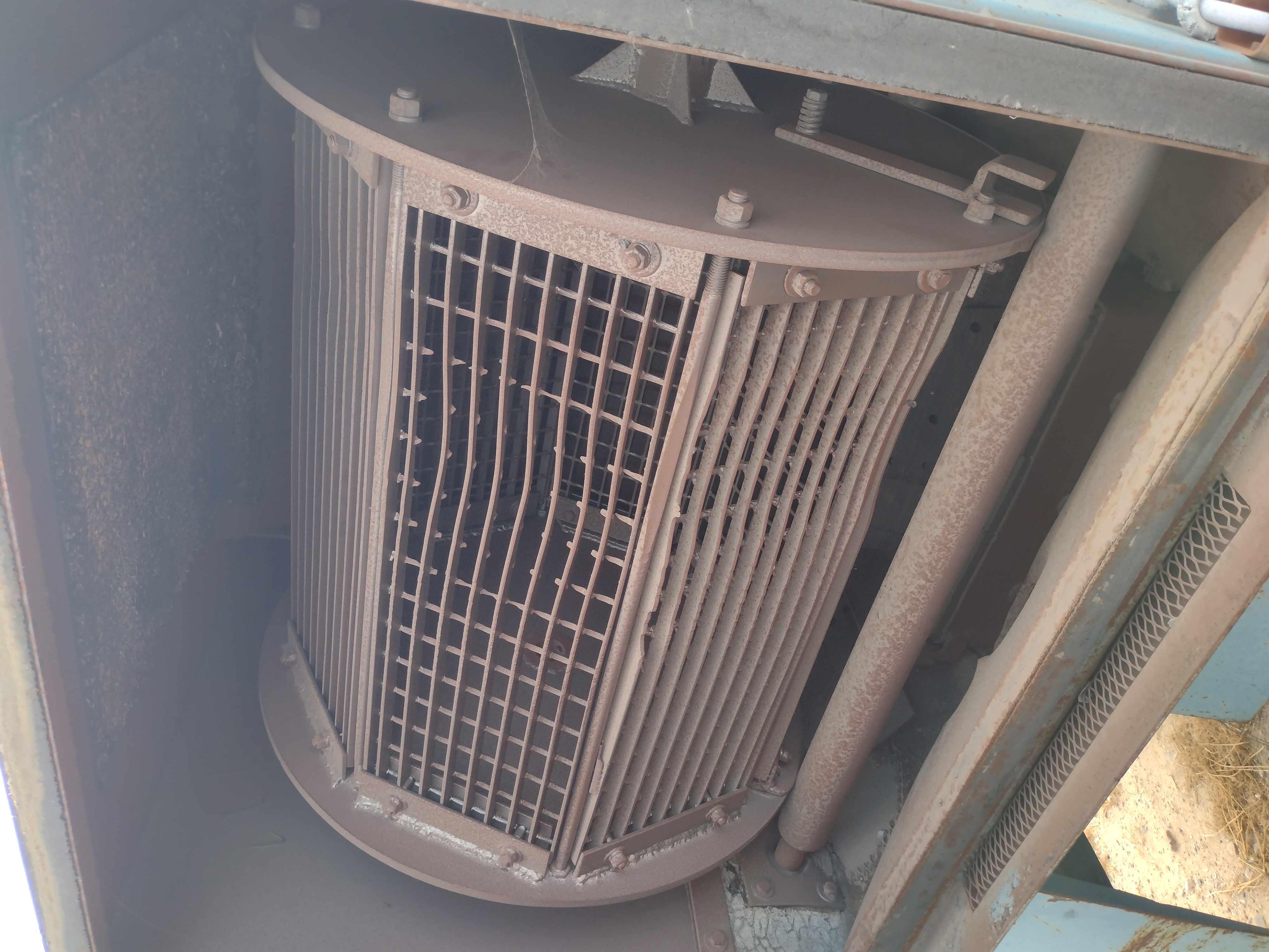 Used Viking Rolling cage blast machine