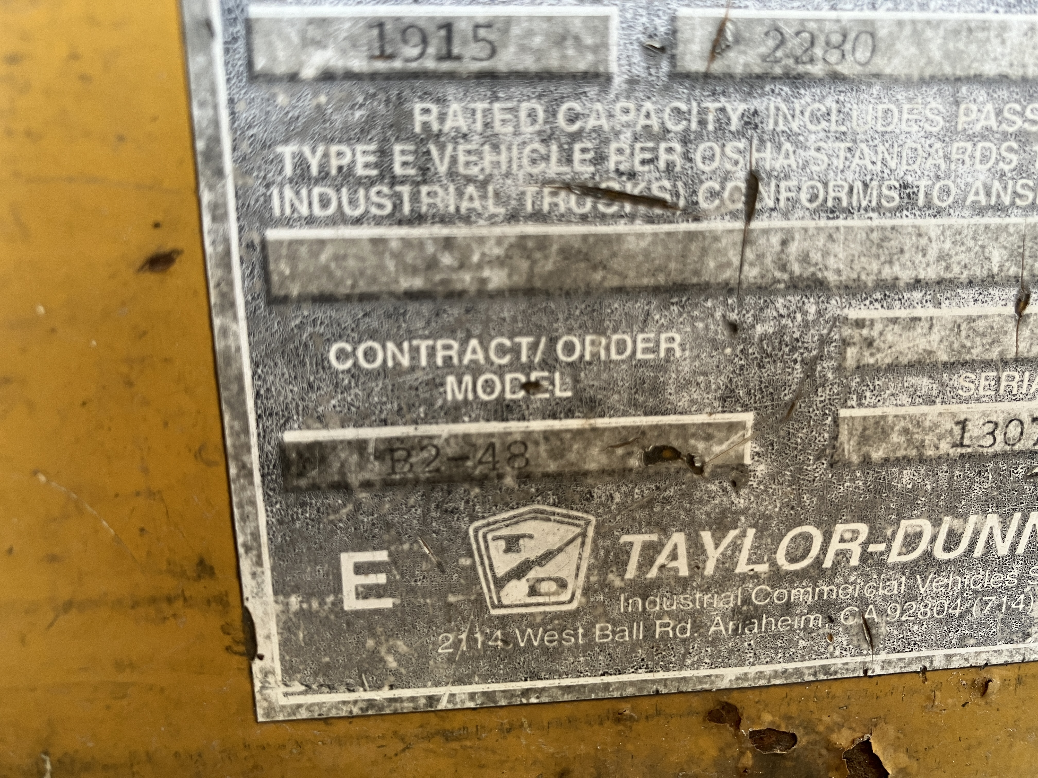 Used Taylor-Dunn 3 Volt Electric Cart #4250