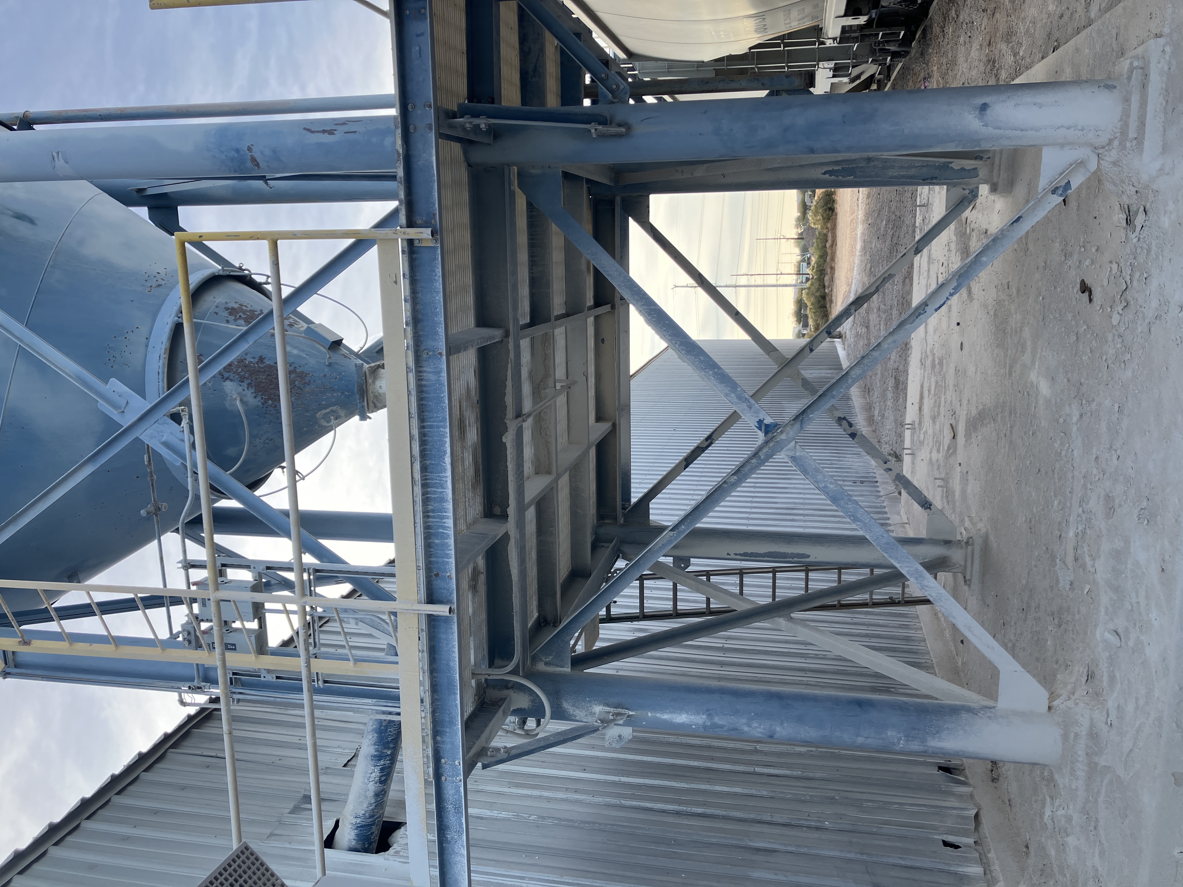 Used 175 Ton Vertical Silo Very Good  #4265