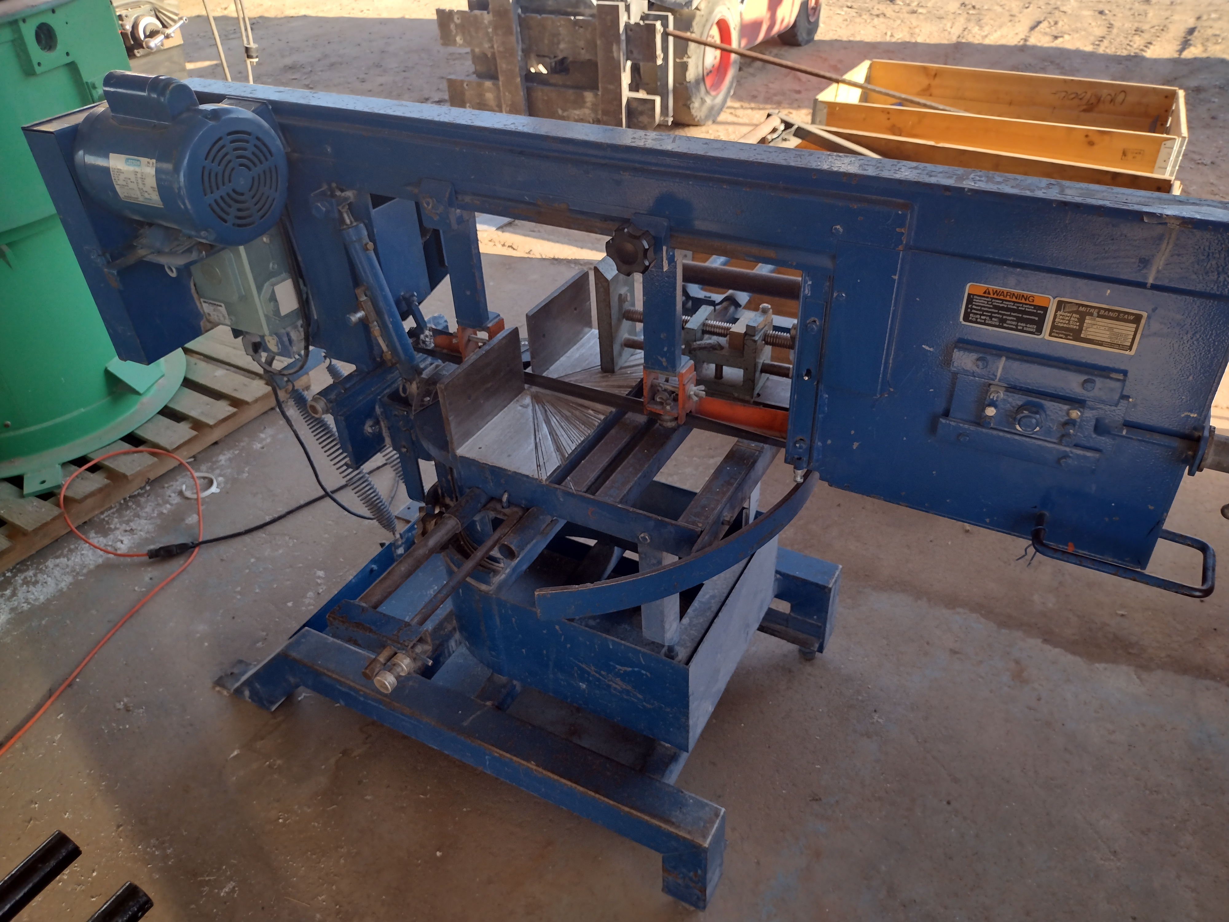 Used 11" x 14" Ellis Horizontal Mitering Bandsaw, Mdl 1800 #4167