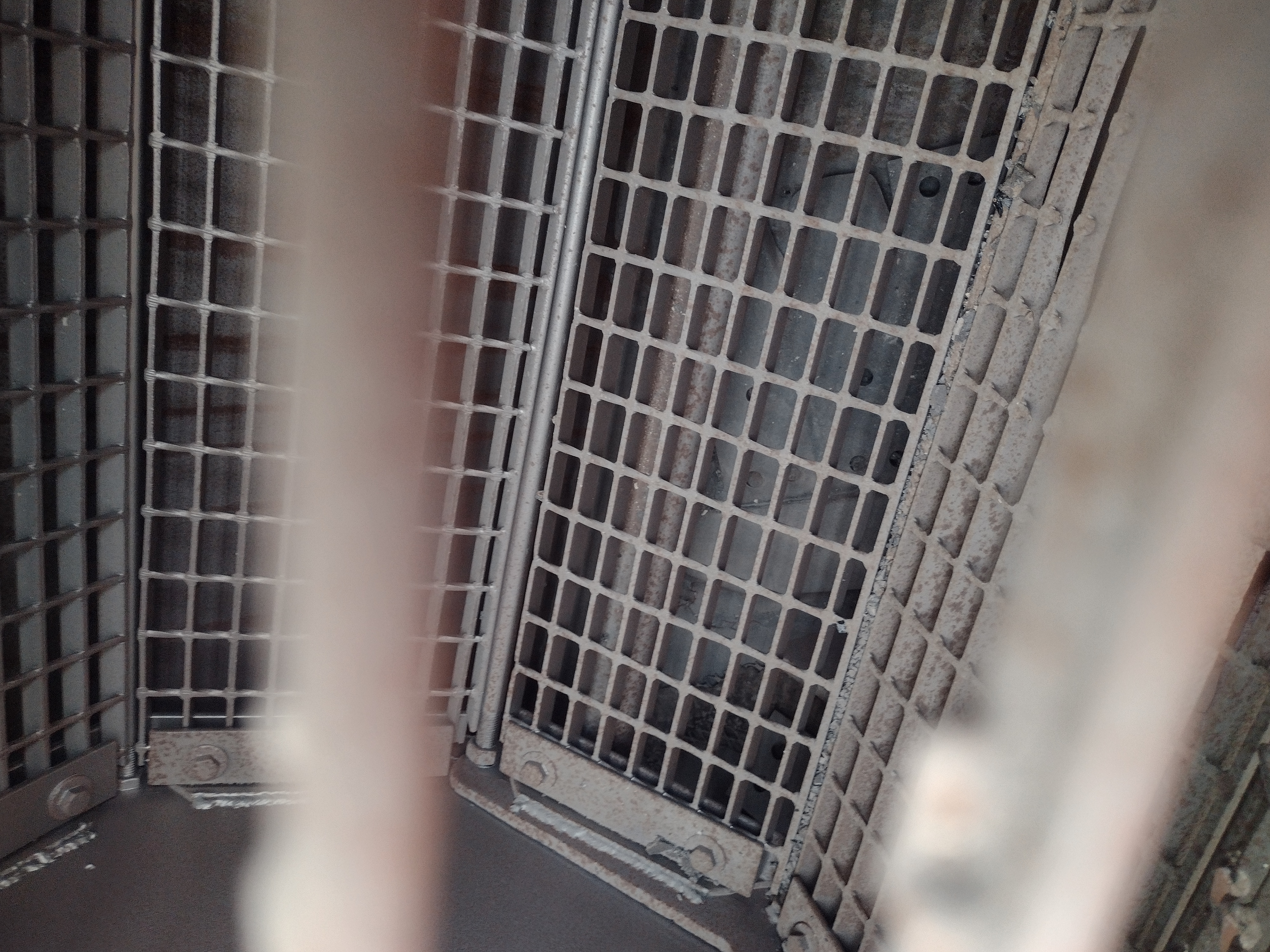 Used Viking Rolling cage blast machine