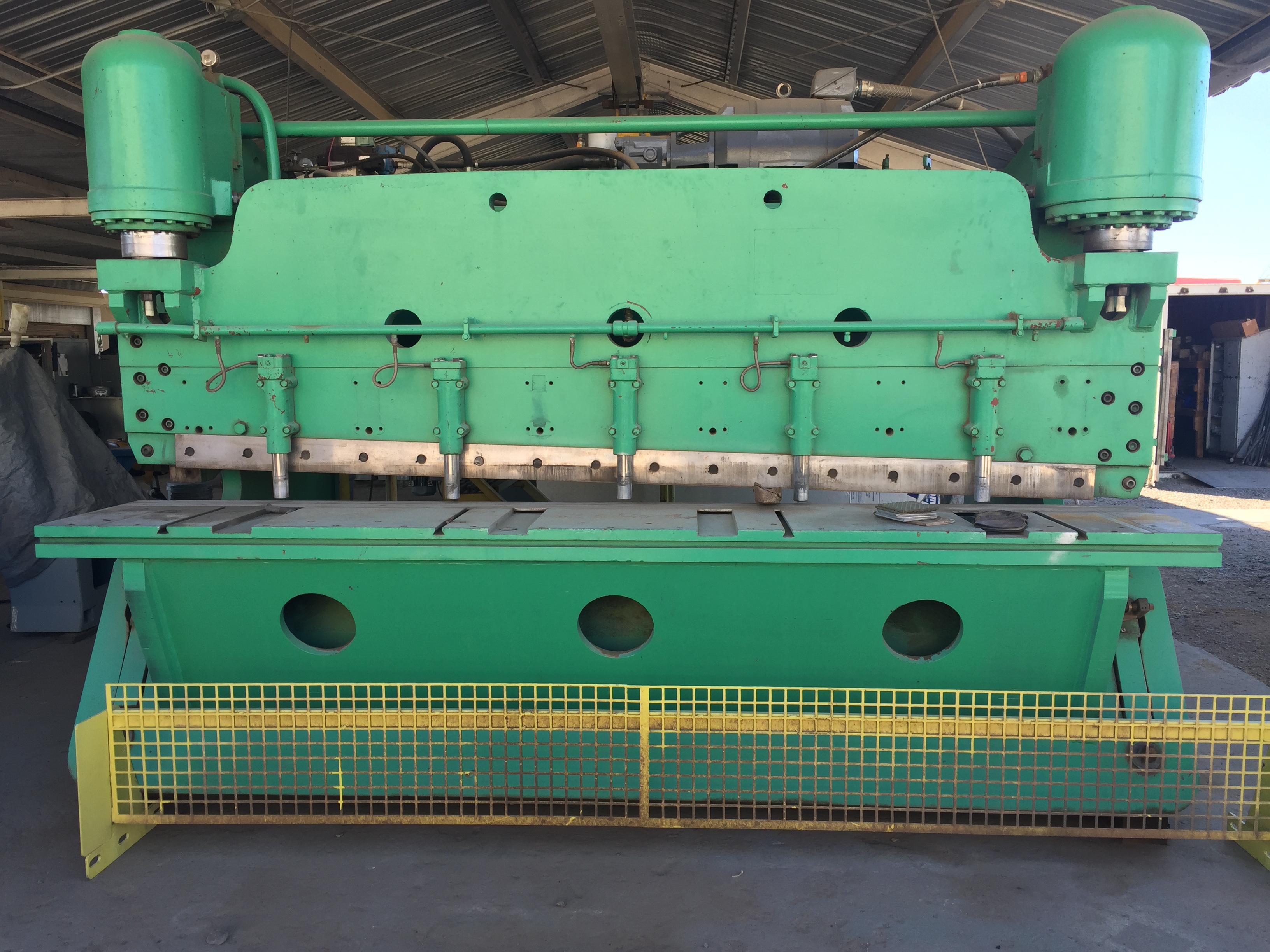 Used Pacific Hydraulic Shear 1/2" x 120"