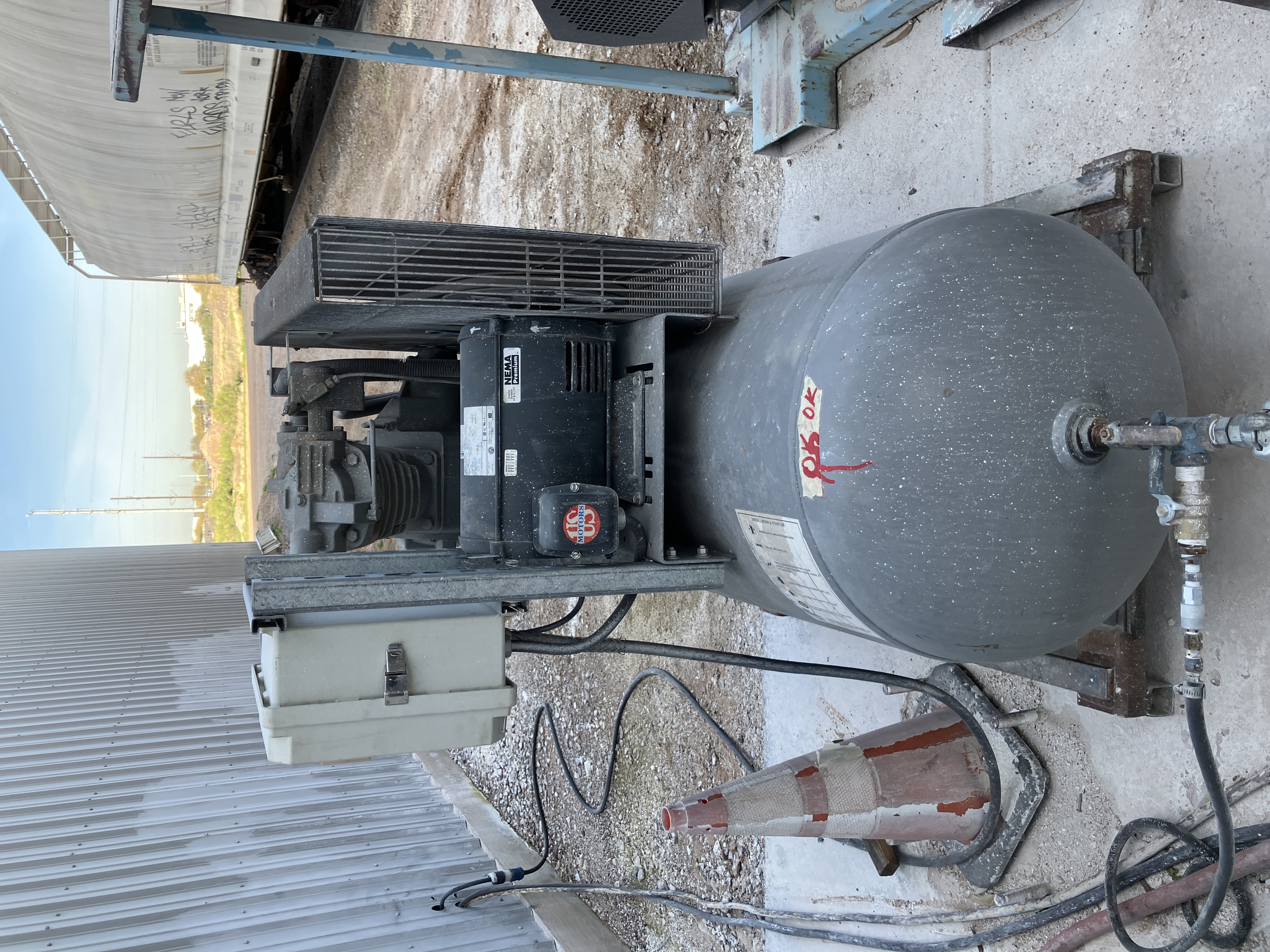 Used Ingersoll Rand  T30 10 HP Air Compressor, Model 254E10V #4181