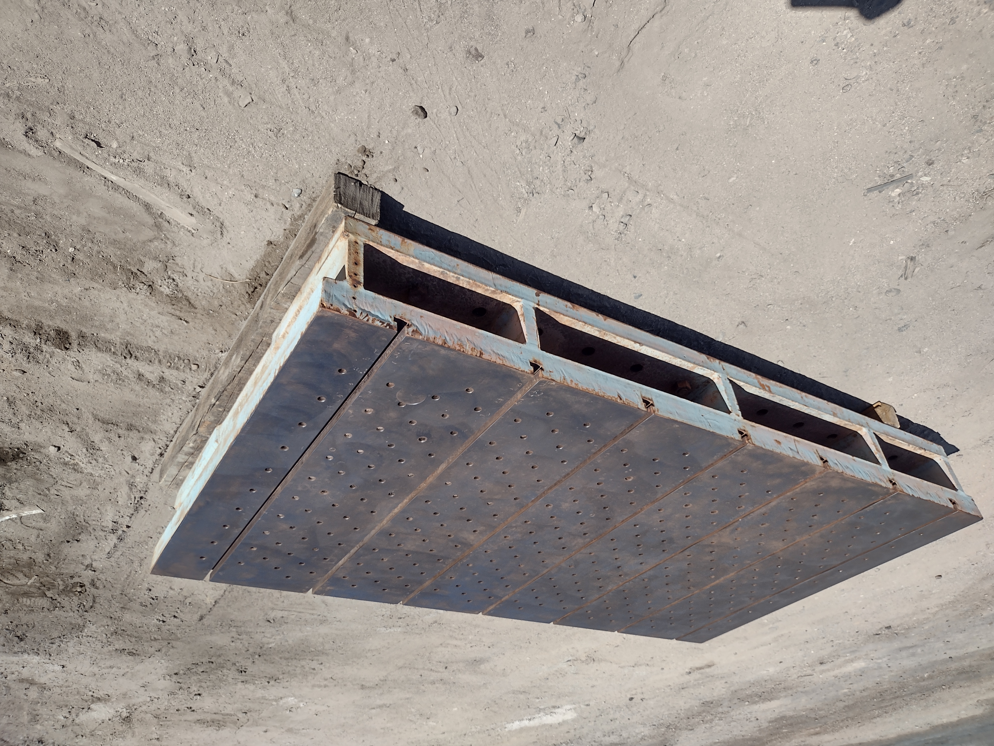 Used T-SLOTTED STEEL FLOOR/BOLSTER PLATE #4186