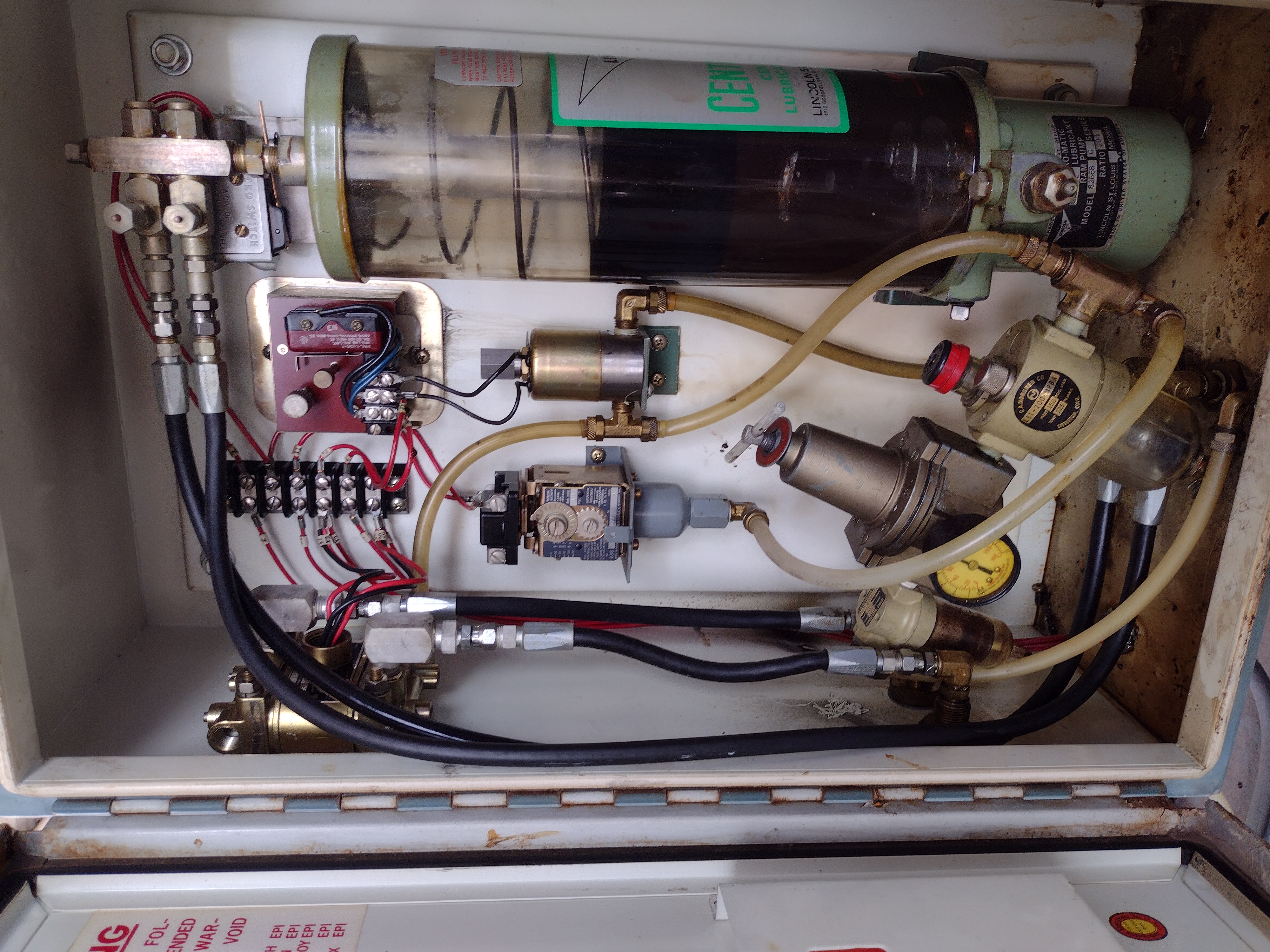 Used 5 CU.FT Almco OR-5, Vibratory Finisher