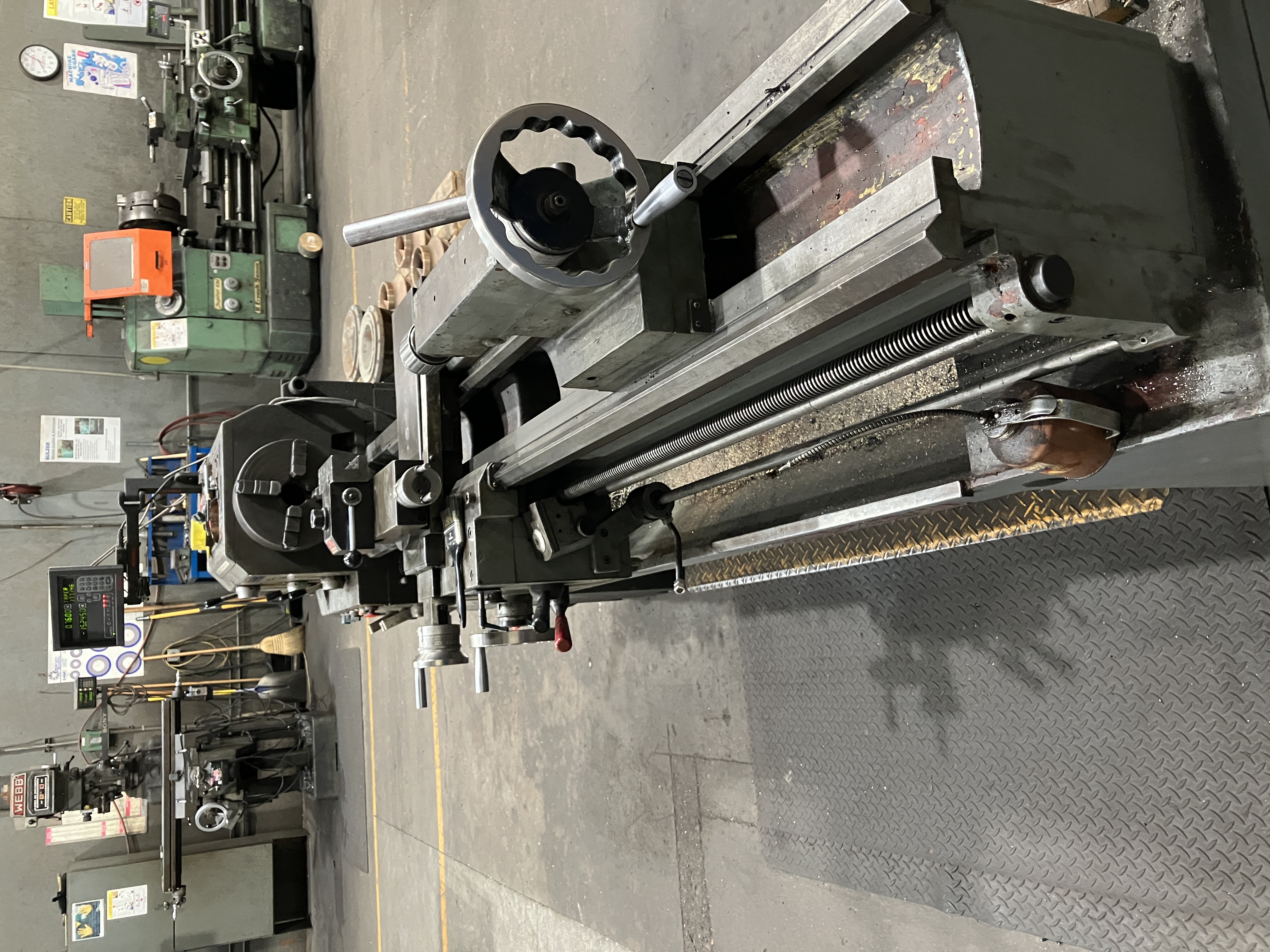 ウィッチ('15米) Used Shenwai Chieftain 1560 Lathe Serial #10490 #4228 for