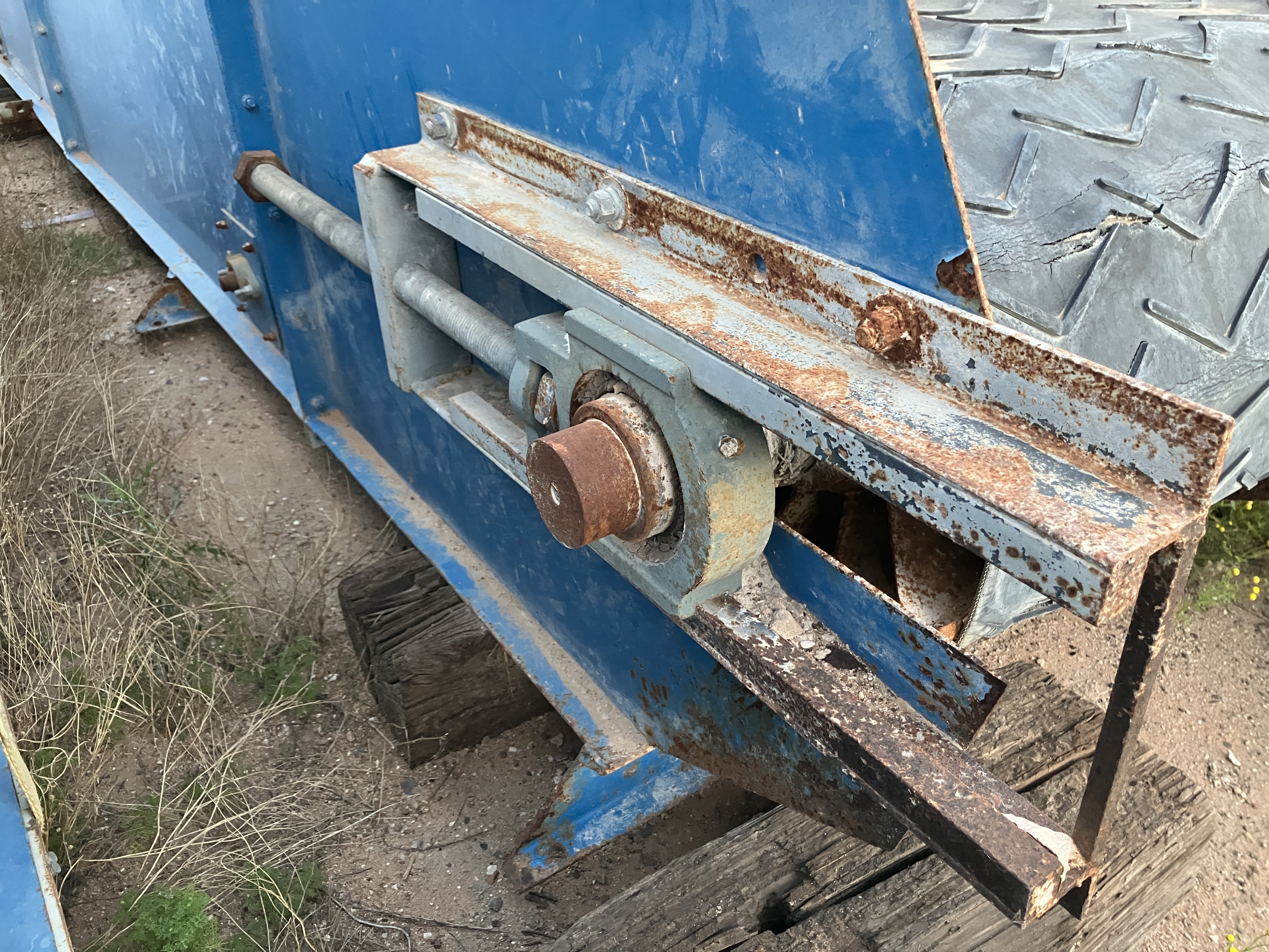 Used 41' L x 24" W x 30" H - Industrial Material Handling #4258