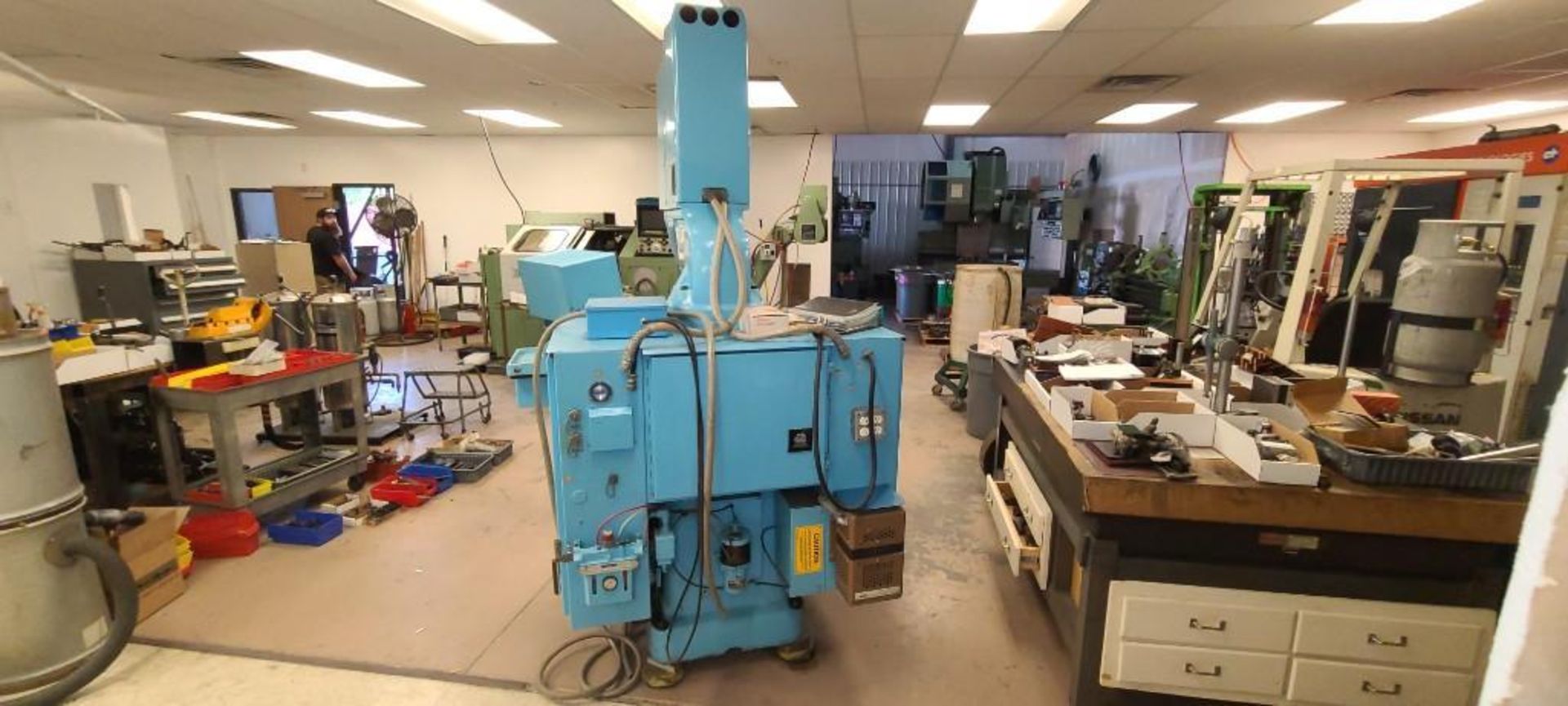 Used Hurco KMB1 3 Axis Knee Mill 14"X50" #4187