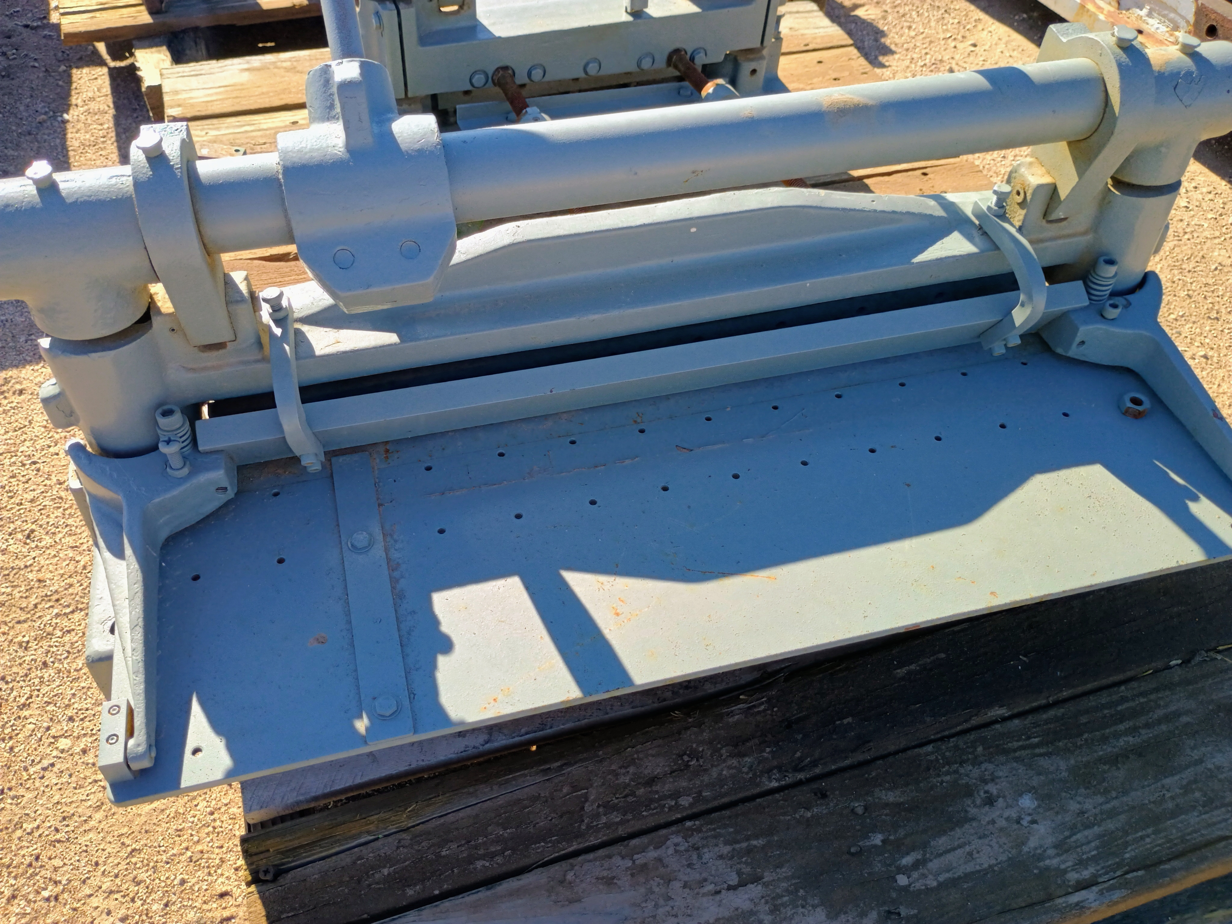 Used Di-acro/Strippit 24" benchtop shear #4161
