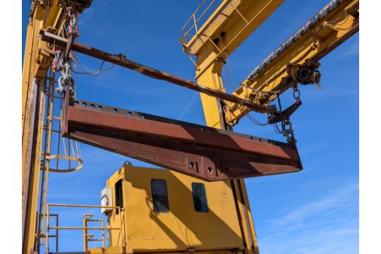 Used MARATHON LETOURNEAU ST-100 LETRO-PORT 50TON CAP. W/ SPREADER; APPROX. DIMS: 50'W X 29' DEEP #4273