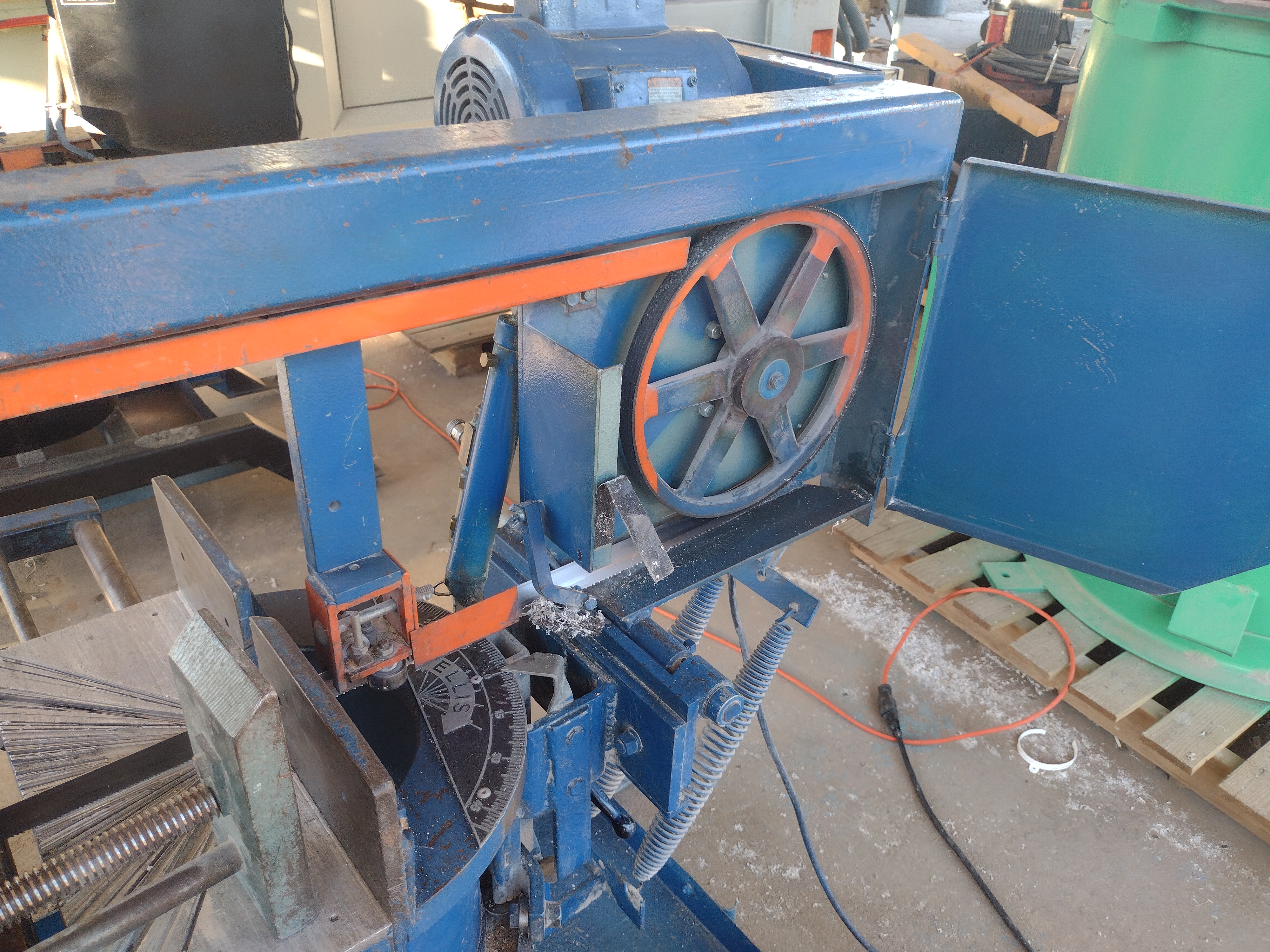 Used 11" x 14" Ellis Horizontal Mitering Bandsaw, Mdl 1800 #4167