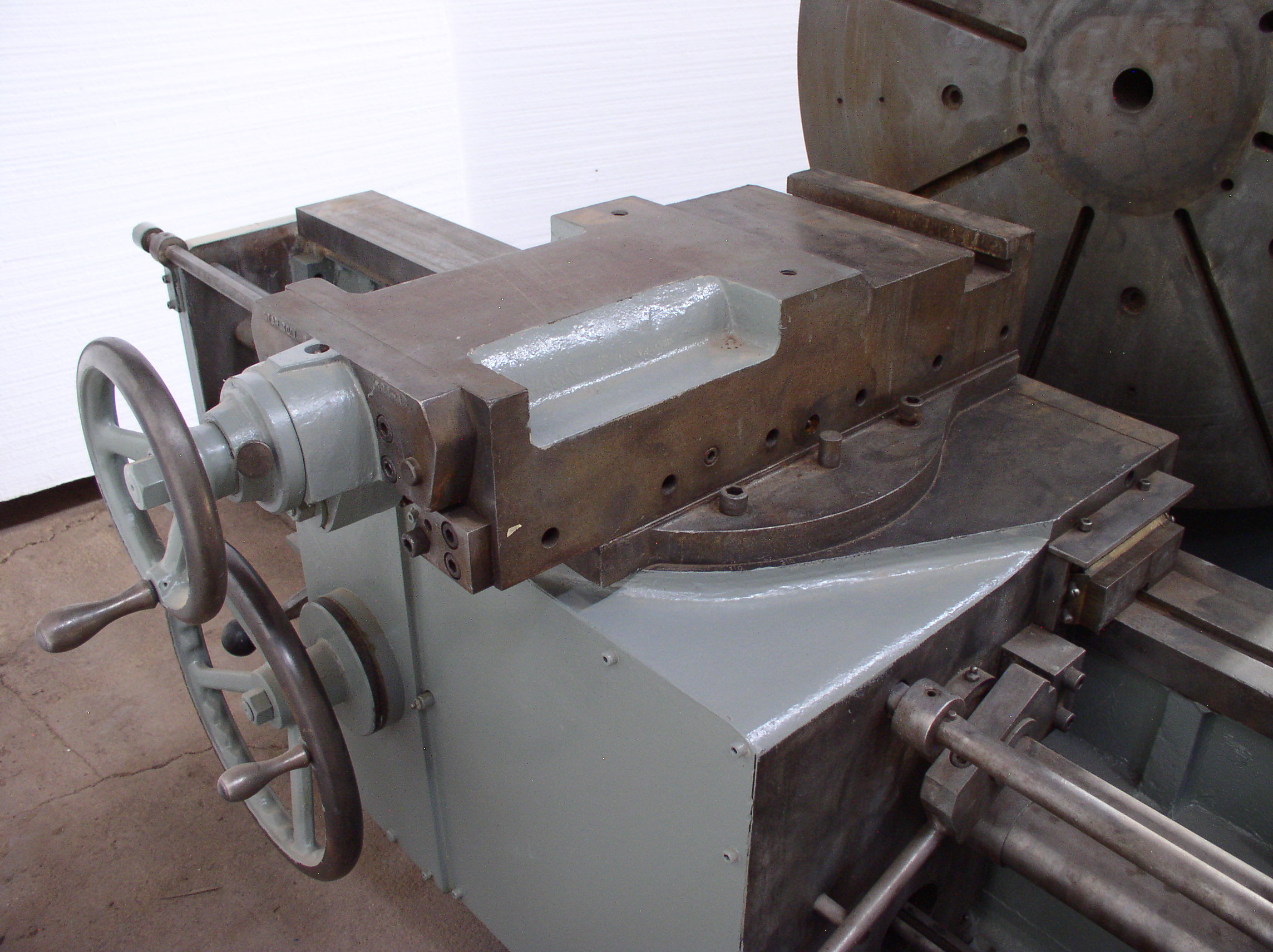 Used 52" Star Facing Lathe